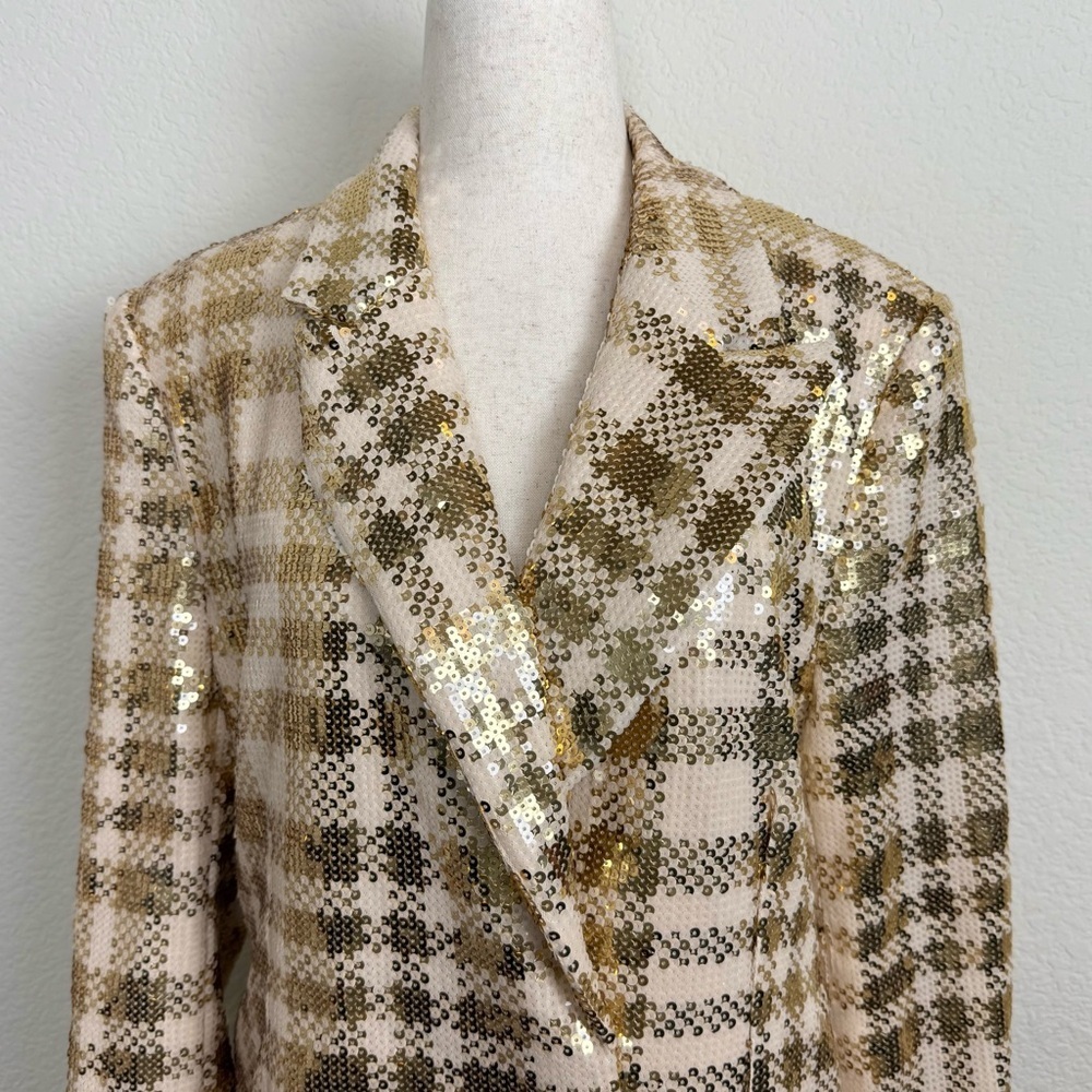 Ivy City Co Blanche Blazer Gold Sequin Jacket - Picture 6 of 16